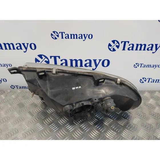 Faro Derecho para Nissan Interstar (X70)