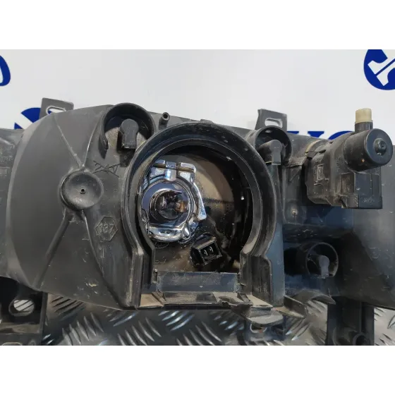 Faro Derecho para Nissan Interstar (X70)