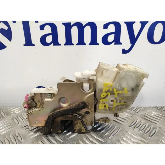 Cerradura Puerta Trasera Izquierda para Nissan Pick-Up (D22)