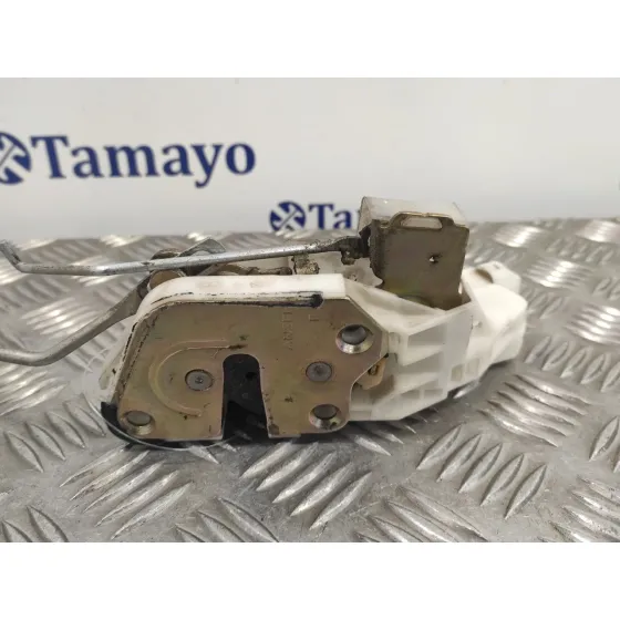 Cerradura Puerta Delantera Derecha para Mitsubishi Montero Sport (K90)