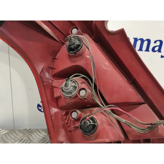 Piloto Trasero Derecho para Suzuki Swift Berlina (Mz)