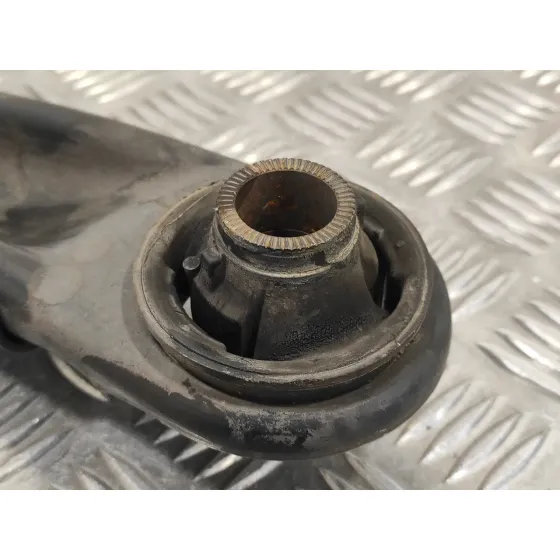 Brazo Suspension Inferior Delantero Izquierdo para Toyota Yaris (Ksp9/Scp9/Nlp9)
