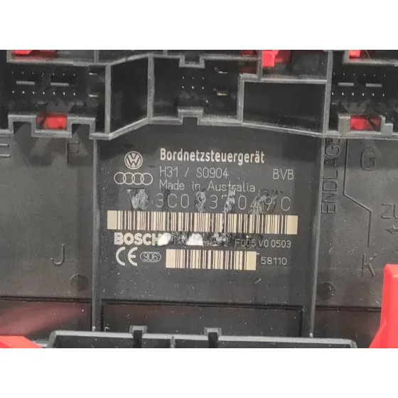 Caja Reles / Fusibles para Volkswagen Passat Berlina (3C2)