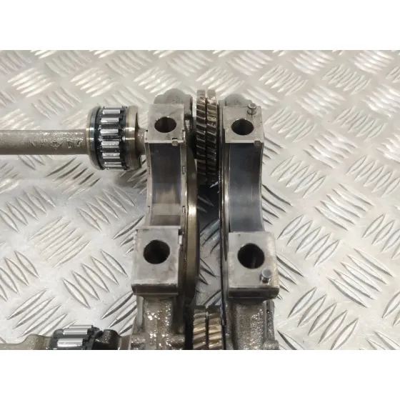 Contrapeso Ciguenal para Mercedes-Benz Clase E Lim. (W213)