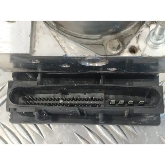 Abs para Toyota Corolla Verso (R1)