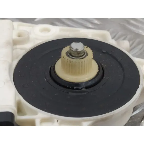 Motor Elevalunas Delantero Derecho para Bmw X3 (E83)