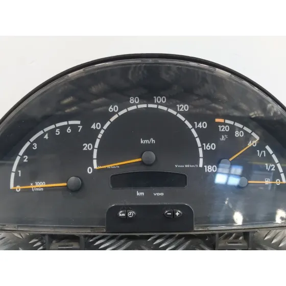 Cuadro Instrumentos para Mercedes-Benz Sprinter Chasis-Cabina