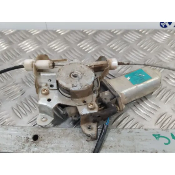 Elevalunas Trasero Derecho para Nissan Pick-Up (D22)