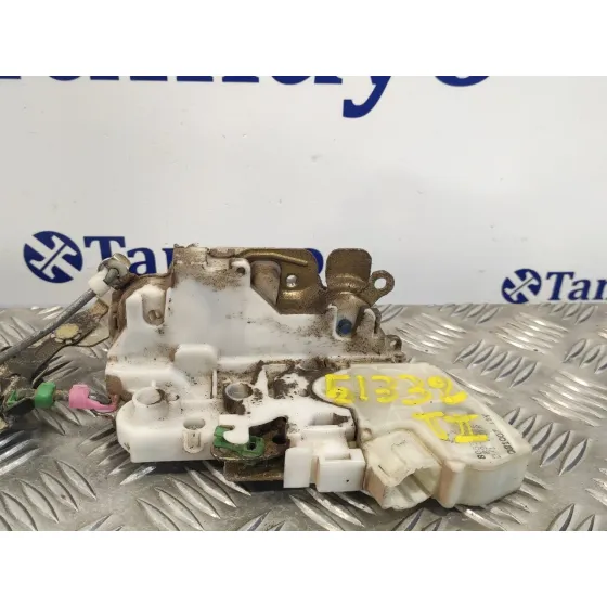 Cerradura Puerta Trasera Izquierda para Nissan Pick-Up (D22)