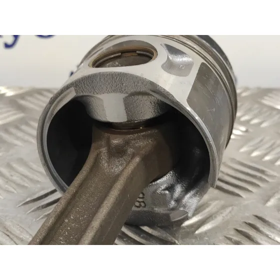 Piston para Seat Leon (1P1)
