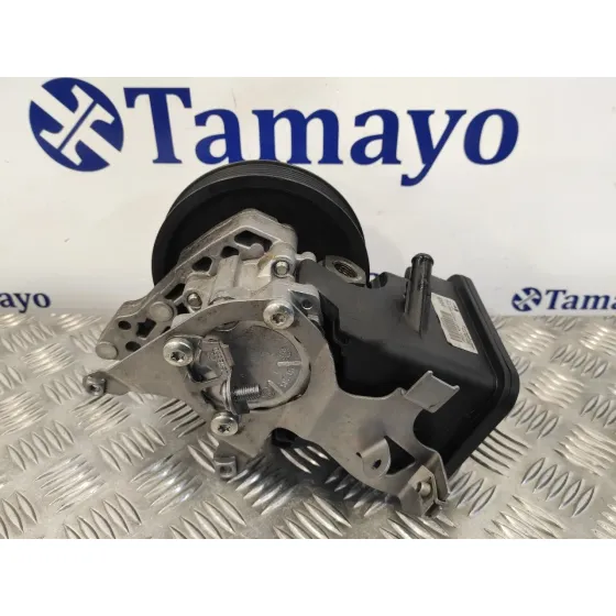 Bomba Direccion para Bmw X3 (E83)