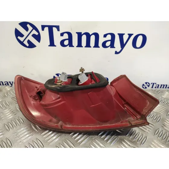 Piloto Trasero Derecho para Mazda 3 Berlina (Bk)