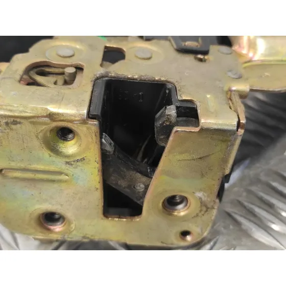 Cerradura Puerta Trasera Izquierda para Mitsubishi Space Star (Dg0)
