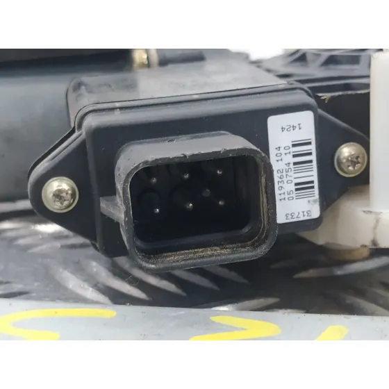 Elevalunas Trasero Izquierdo para Mitsubishi Space Star (Dg0)