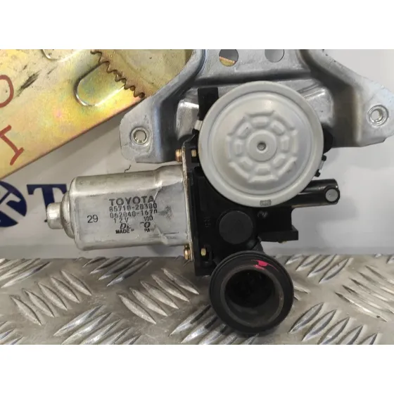Elevalunas Trasero Izquierdo para Toyota Corolla Verso (E12)
