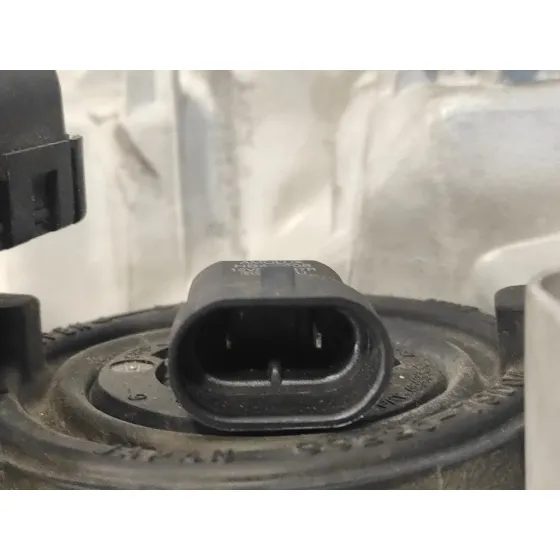 Faro Derecho para Toyota Corolla Verso (E12)