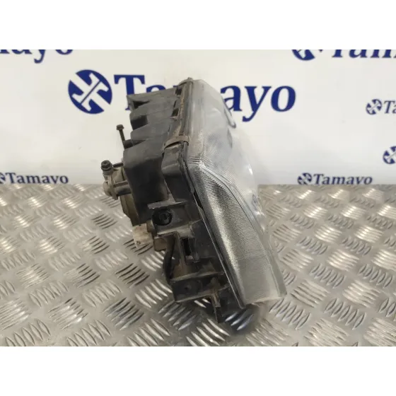 Faro Derecho para Mitsubishi Montero (V20/V40)
