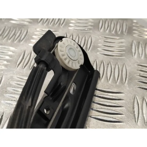Elevalunas Delantero Izquierdo para Seat Ibiza (6P1)