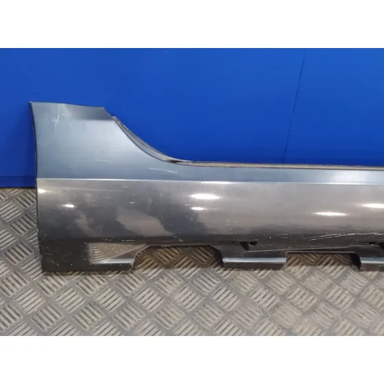 Faldon Lateral para Volvo S60 Lim.