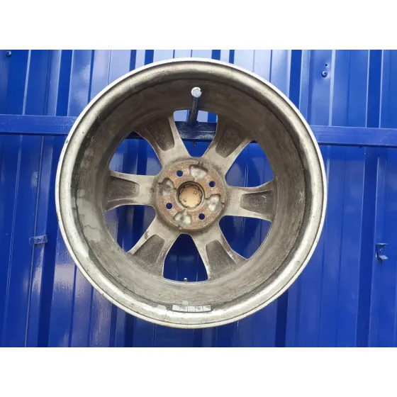 Llanta para Nissan Note (E11E)