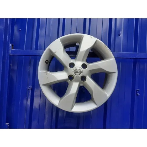 Llanta para Nissan Note (E11E)