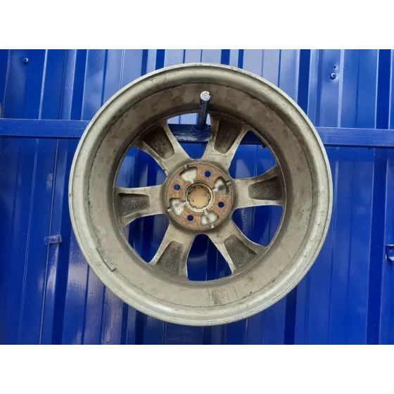 Llanta para Nissan Note (E11E)