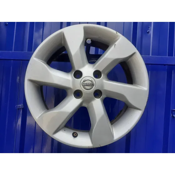 Llanta para Nissan Note (E11E)