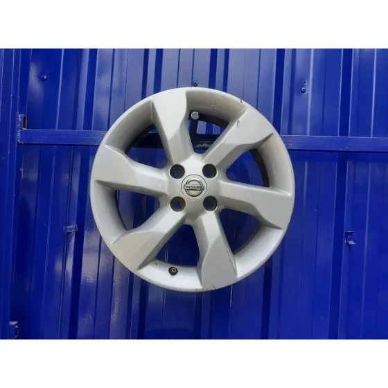 Llanta para Nissan Note (E11E)