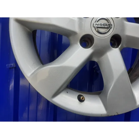 Llanta para Nissan Note (E11E)
