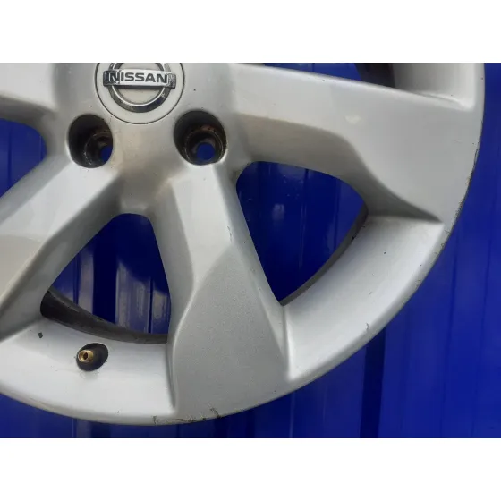 Llanta para Nissan Note (E11E)