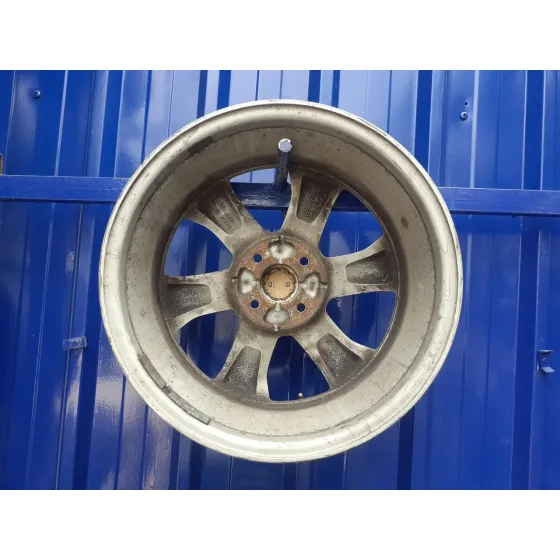 Llanta para Nissan Note (E11E)