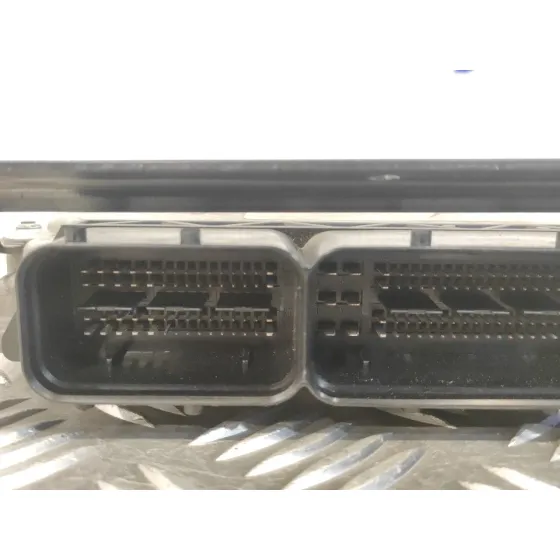 Centralita Motor Uce para Seat Ibiza (6J5)