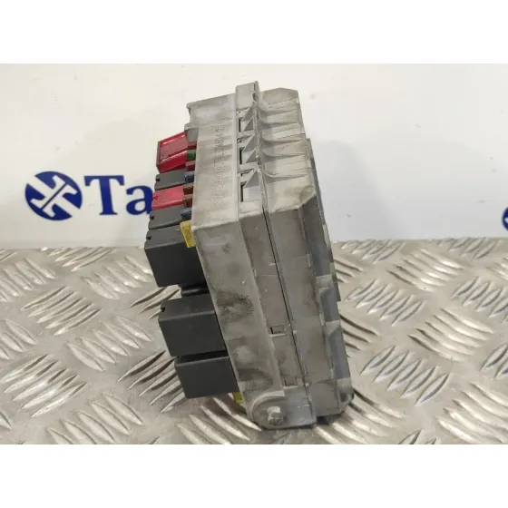 Caja Reles / Fusibles para Alfa Romeo Gt (125)