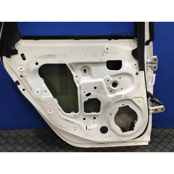 Puerta Trasera Izquierda para Opel Astra J Lim.