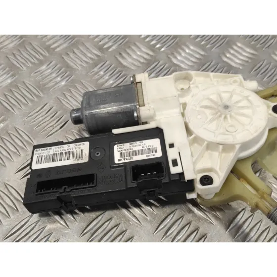 Elevalunas Delantero Derecho para Renault Laguna Iii