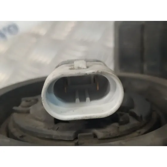 Faro Derecho para Opel Zafira A