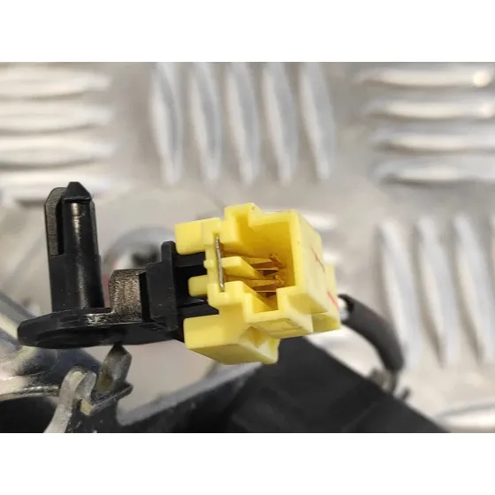 Cinturon Seguridad Trasero Derecho para Mercedes-Benz Clase R (W251)