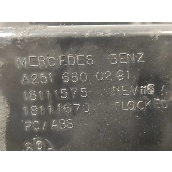 Guantera para Mercedes-Benz Clase R (W251)