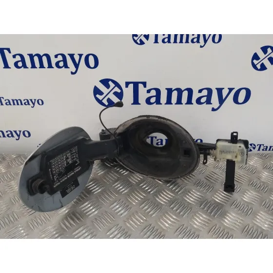 Tapa Exterior Combustible para Mercedes-Benz Clase R (W251)