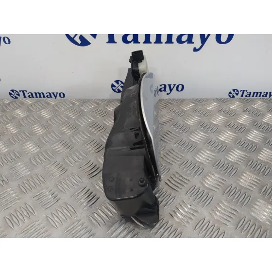 Tapa Exterior Combustible para Mercedes-Benz Clase R (W251)