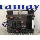 Caja Reles / Fusibles para Peugeot 206 Berlina