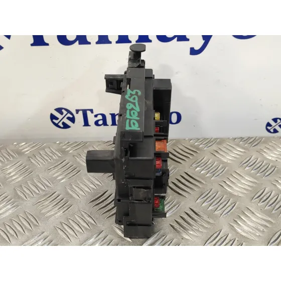 Caja Reles / Fusibles para Peugeot 206 Berlina
