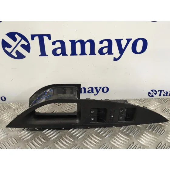 Mando Elevalunas Delantero Izquierdo para Seat Altea Xl (5P5)