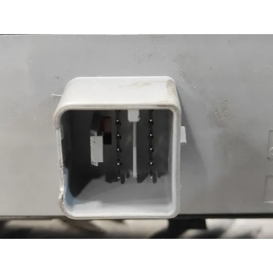 Mando Elevalunas Delantero Izquierdo para Seat Altea Xl (5P5)