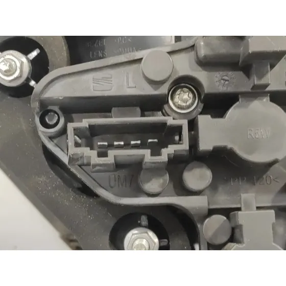 Piloto Trasero Izquierdo Interior para Seat Toledo (Kg3)