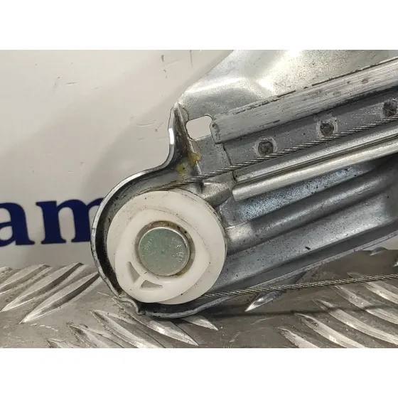 Elevalunas Trasero Derecho para Opel Zafira B