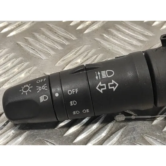 Mando Intermitentes para Nissan Almera Tino (V10M)