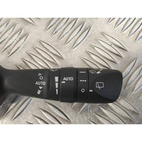 Mando Limpia para Toyota Auris