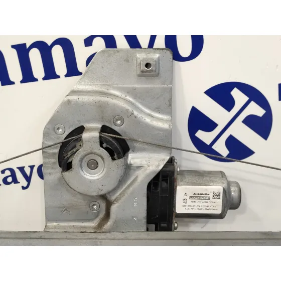 Elevalunas Delantero Derecho para Peugeot Partner Kombi