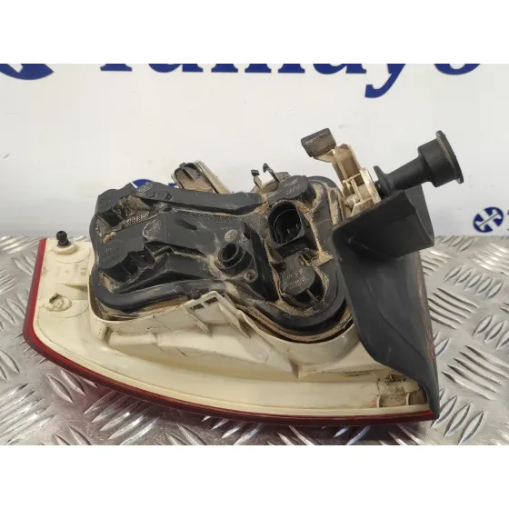 Piloto Trasero Izquierdo para Audi A4 Berlina (8E)
